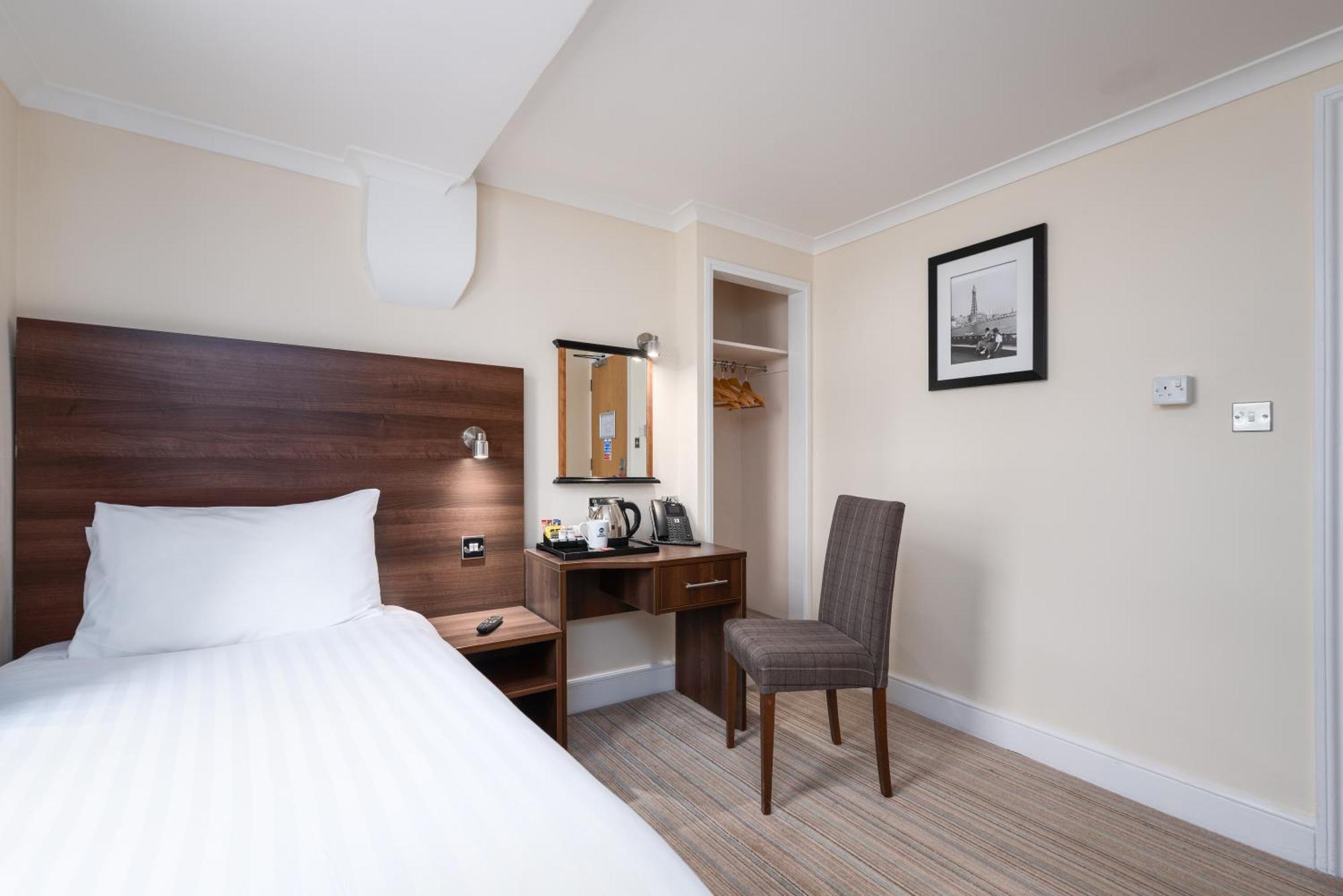Best Western Carlton Hotel Blackpool Habitación foto